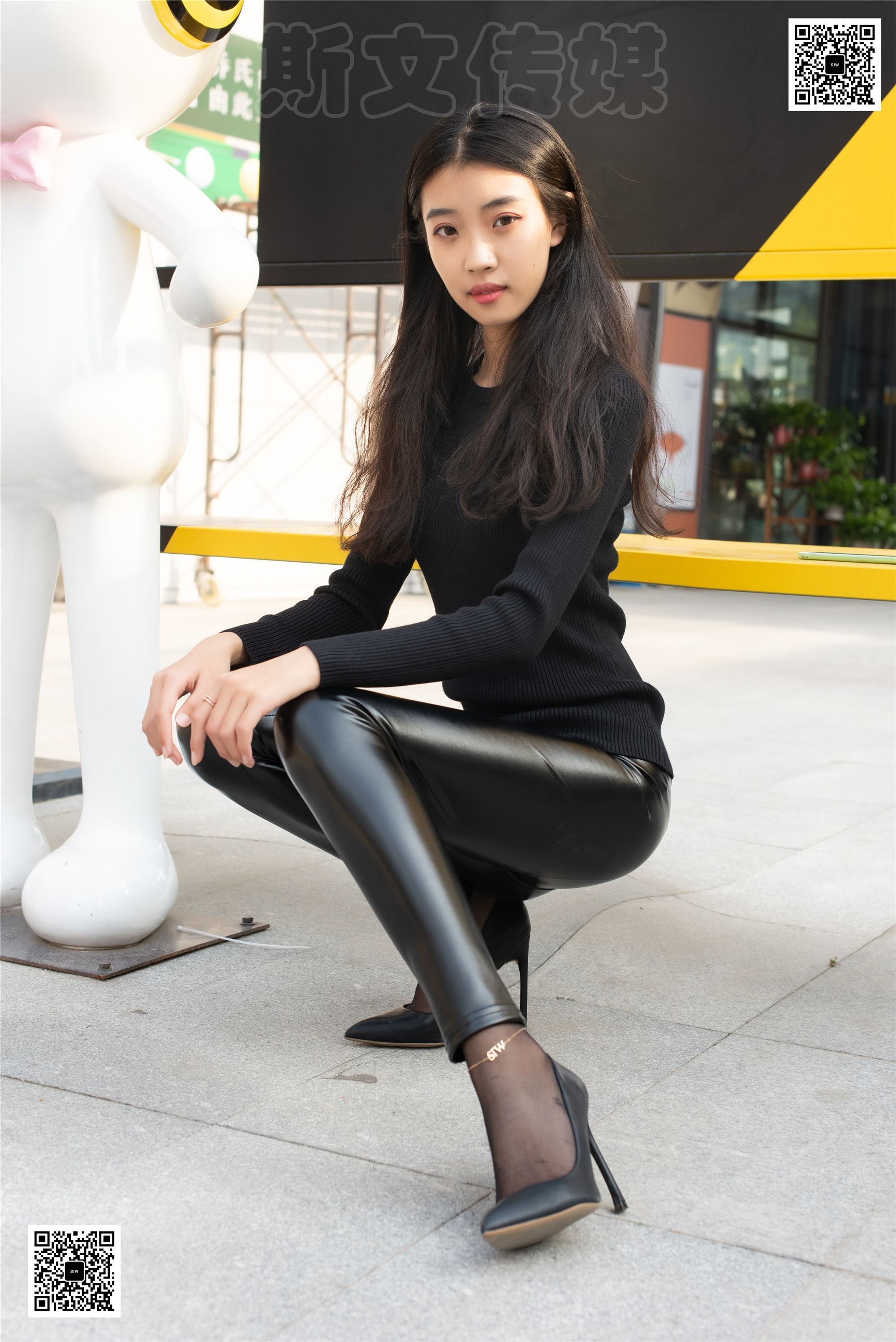 SIW Sven Media 054 Autumn/winter 2019 Fashion sexy tight warm fleece leather pants - Rong er